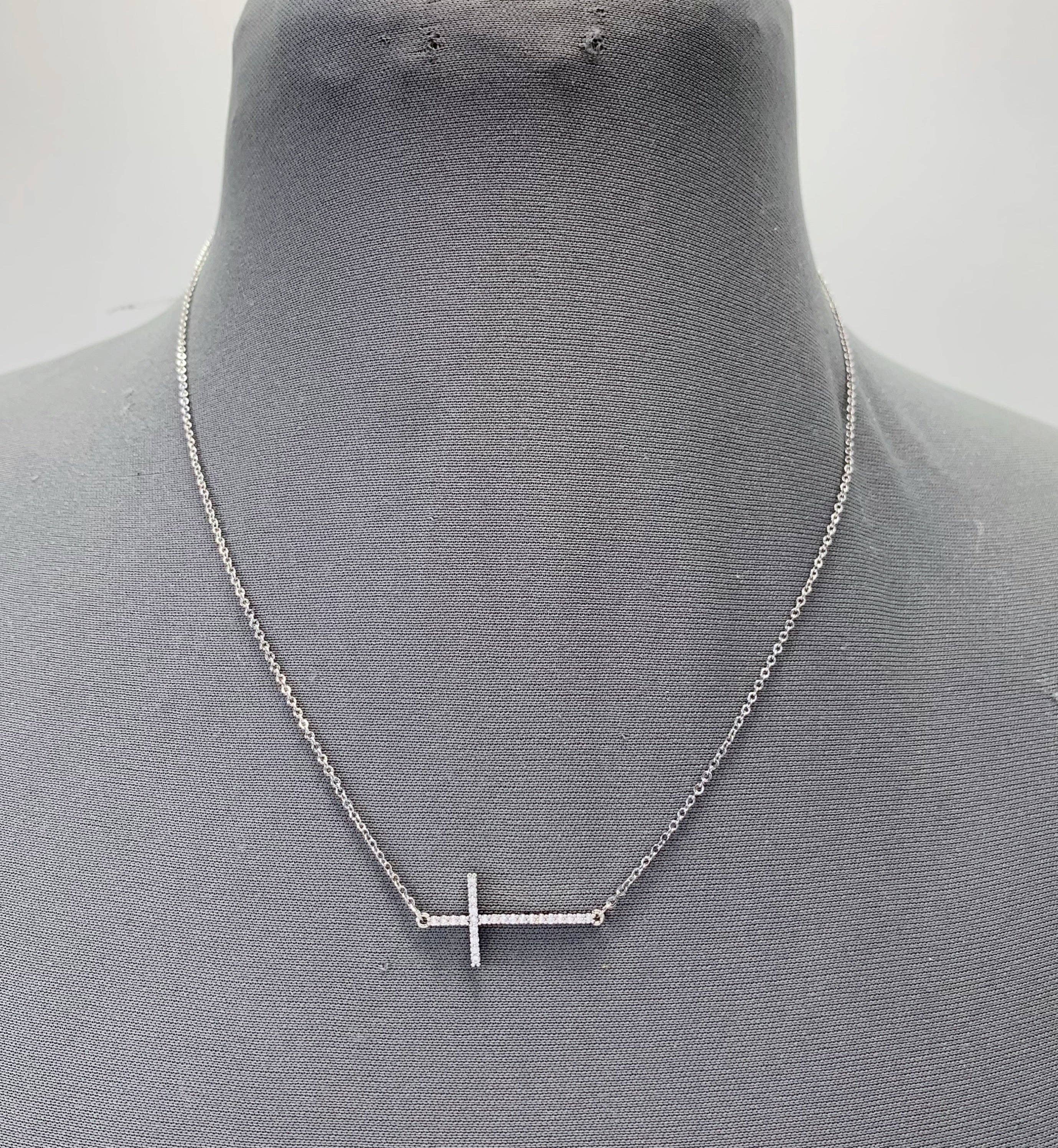 N0045 17777 Pendant Dainty Necklaces