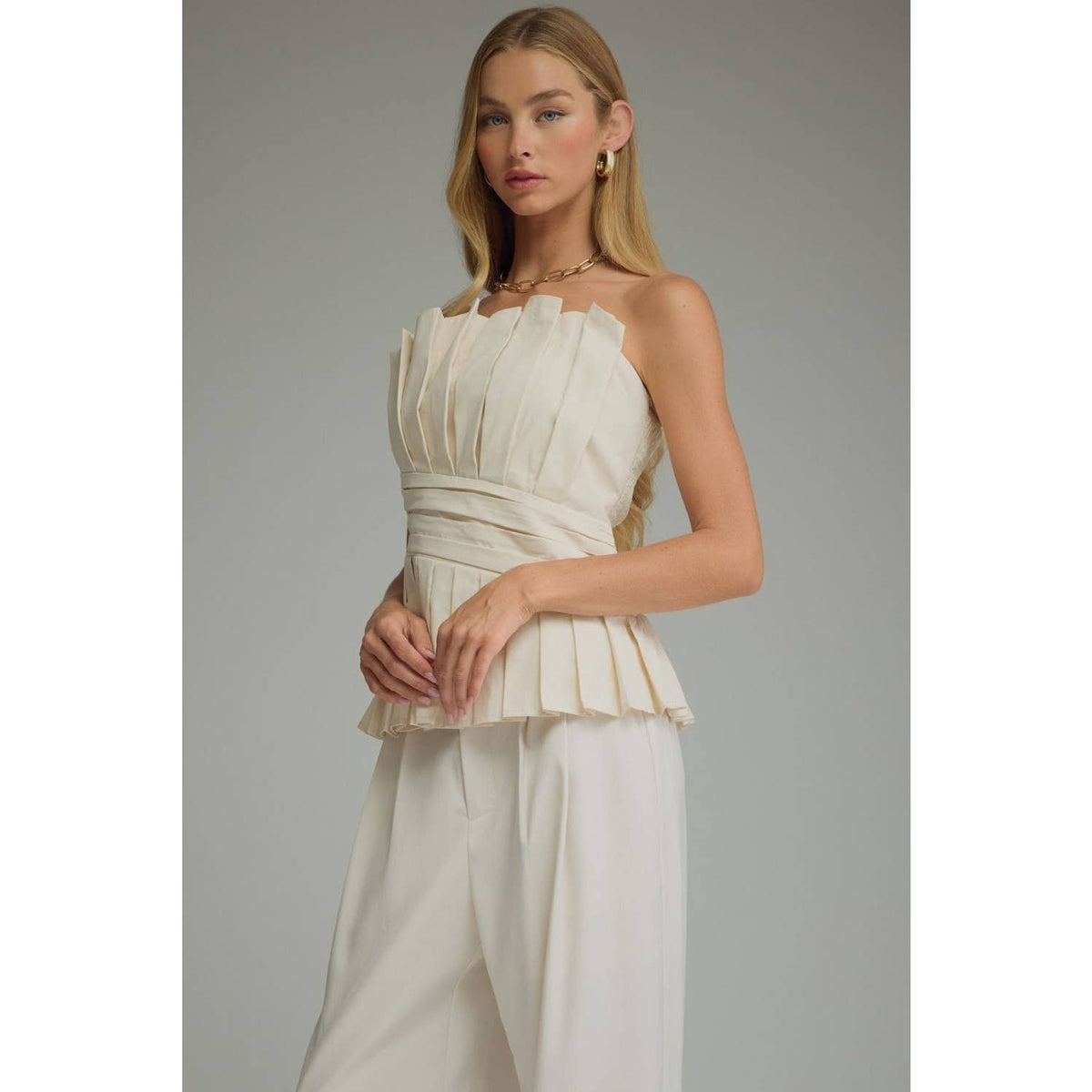 NEW Solid strapless top