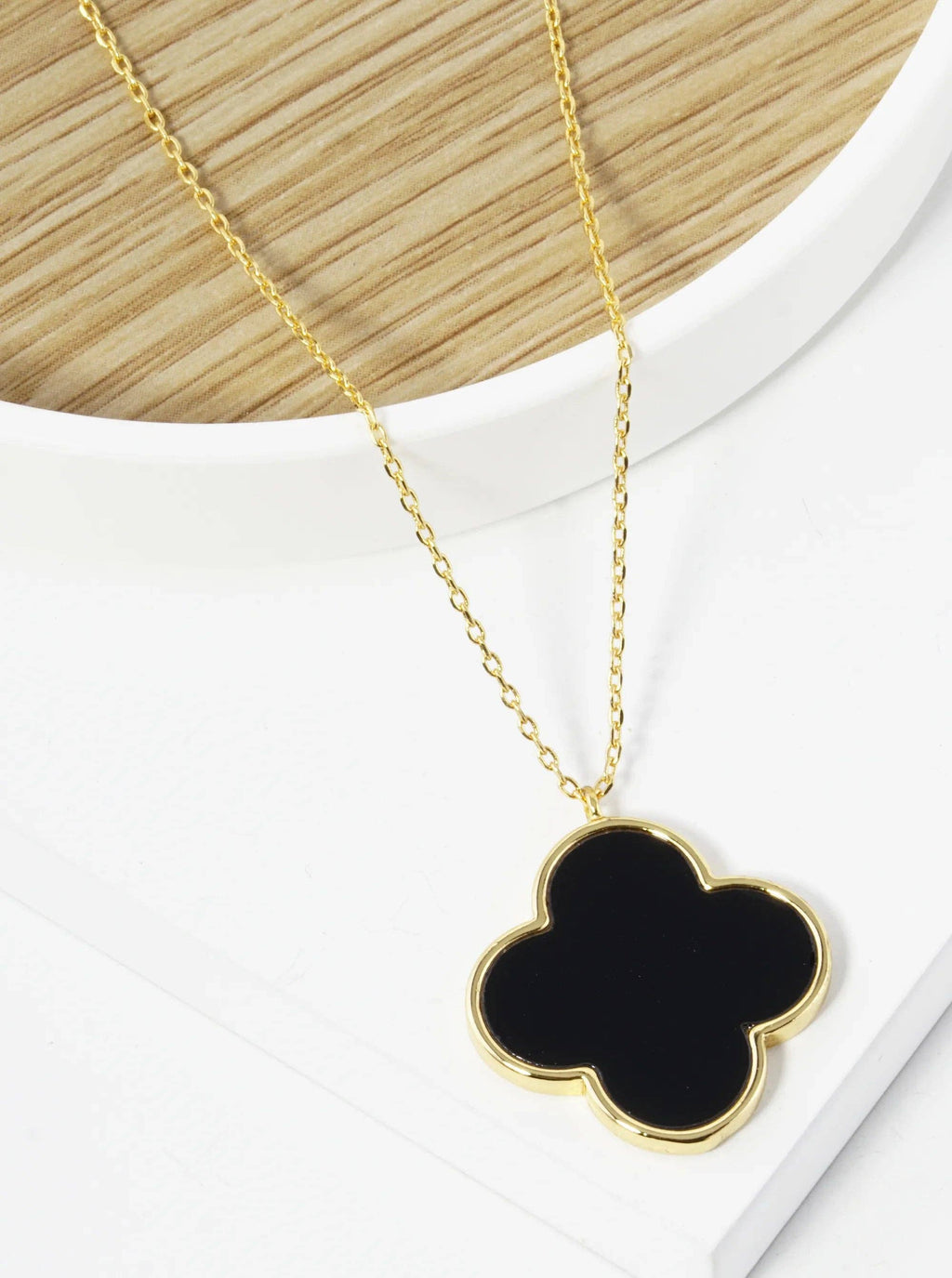 18K Gold Dipped 22Mm Quatrefoil Pendant Necklace