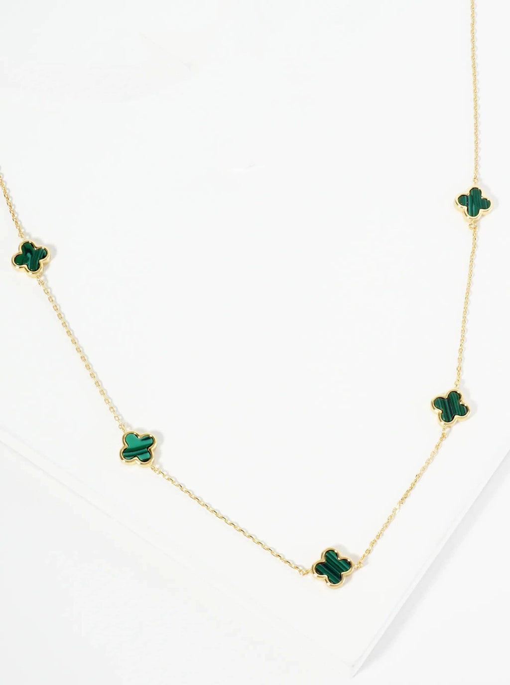 18K Gold Dipped Five 9Mm Quatrefoil Station Necklace