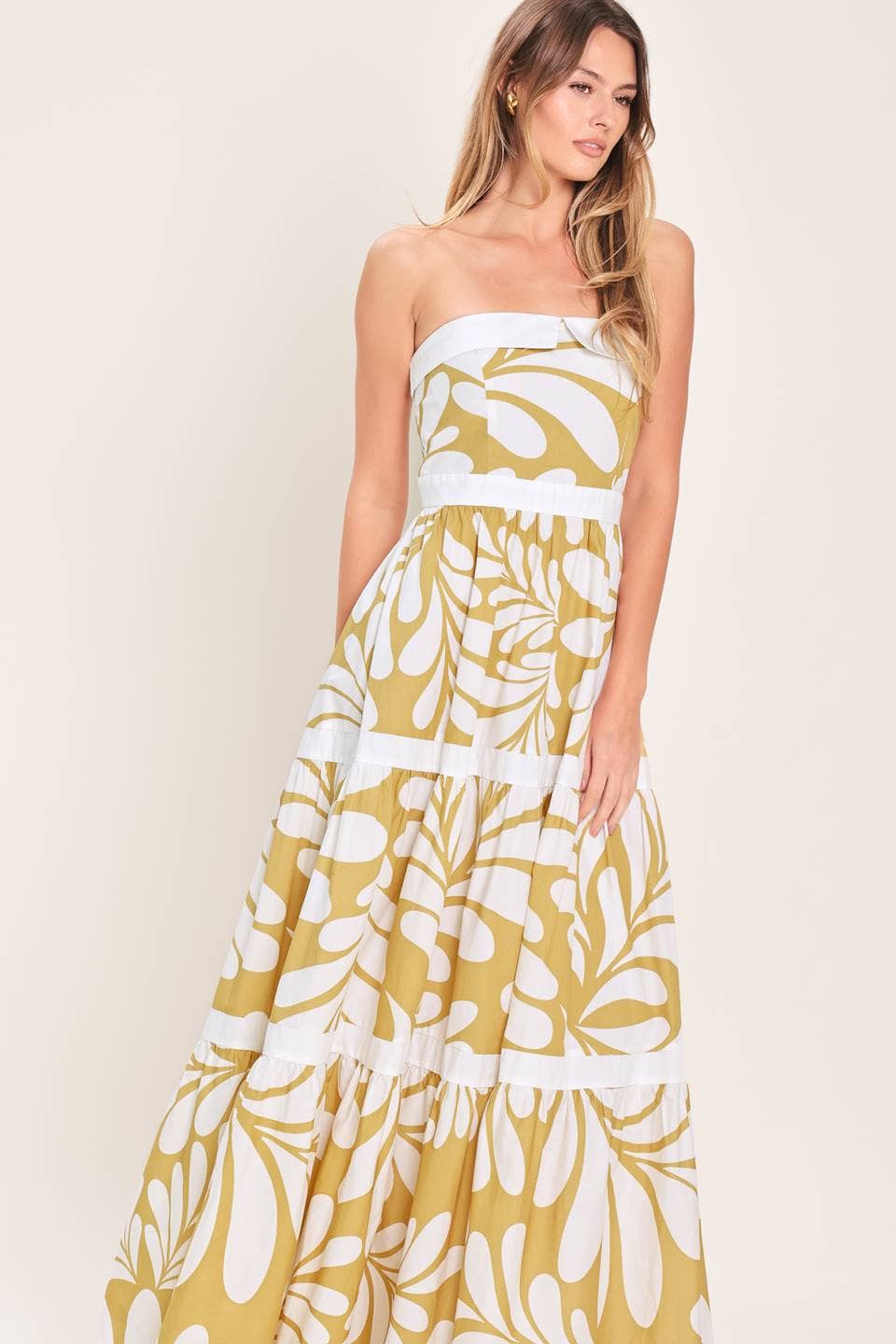 A printed woven maxi dress - ID23796