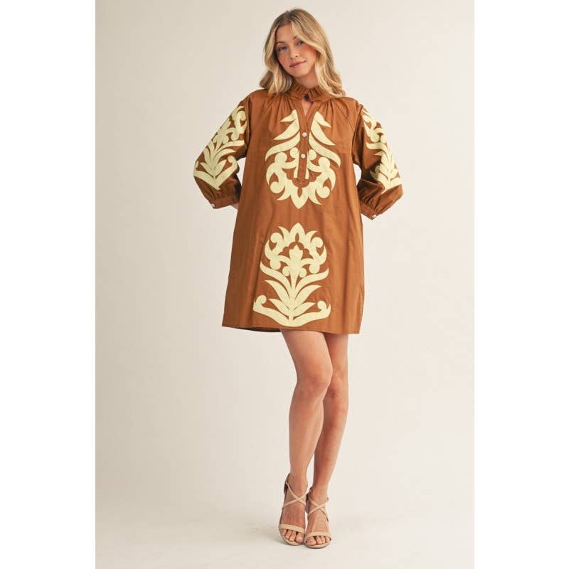 NEW floral applique shift dress