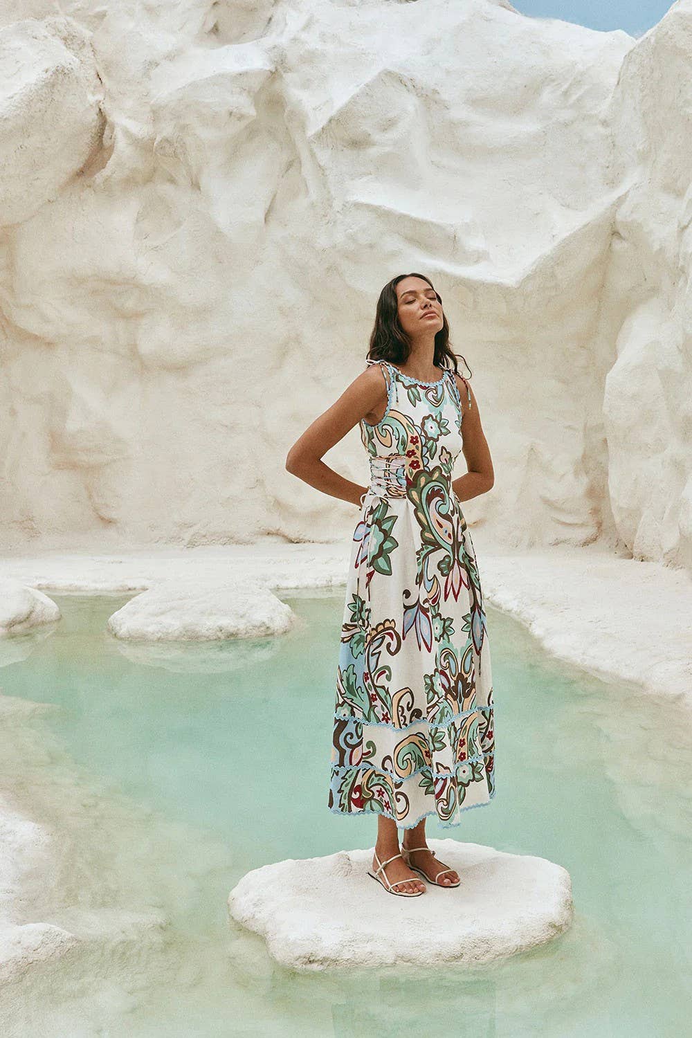 Fashionable linen sleeveless blouse-style dress