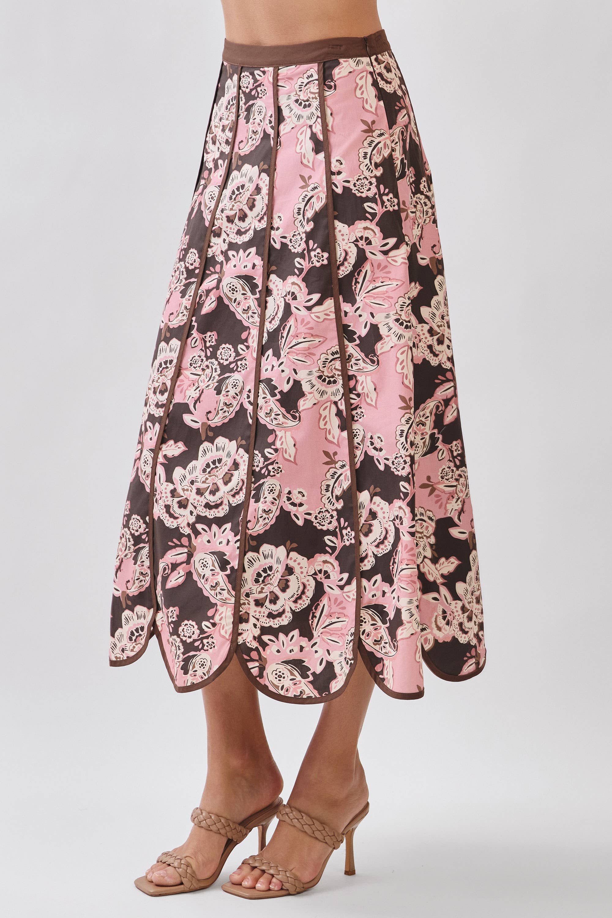 CS4094-Floral Print Saclloped Hem Paneled Midi Skirt