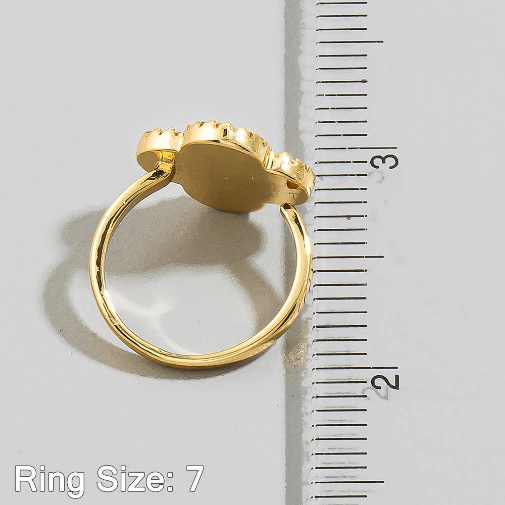 Cz Pavé Mother-Of-Pearl Clover Ring