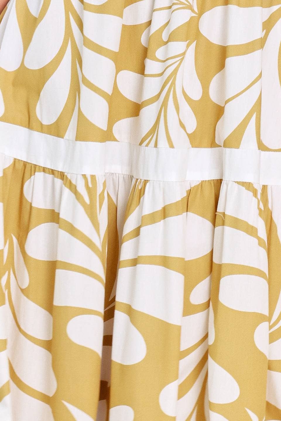 A printed woven maxi dress - ID23796