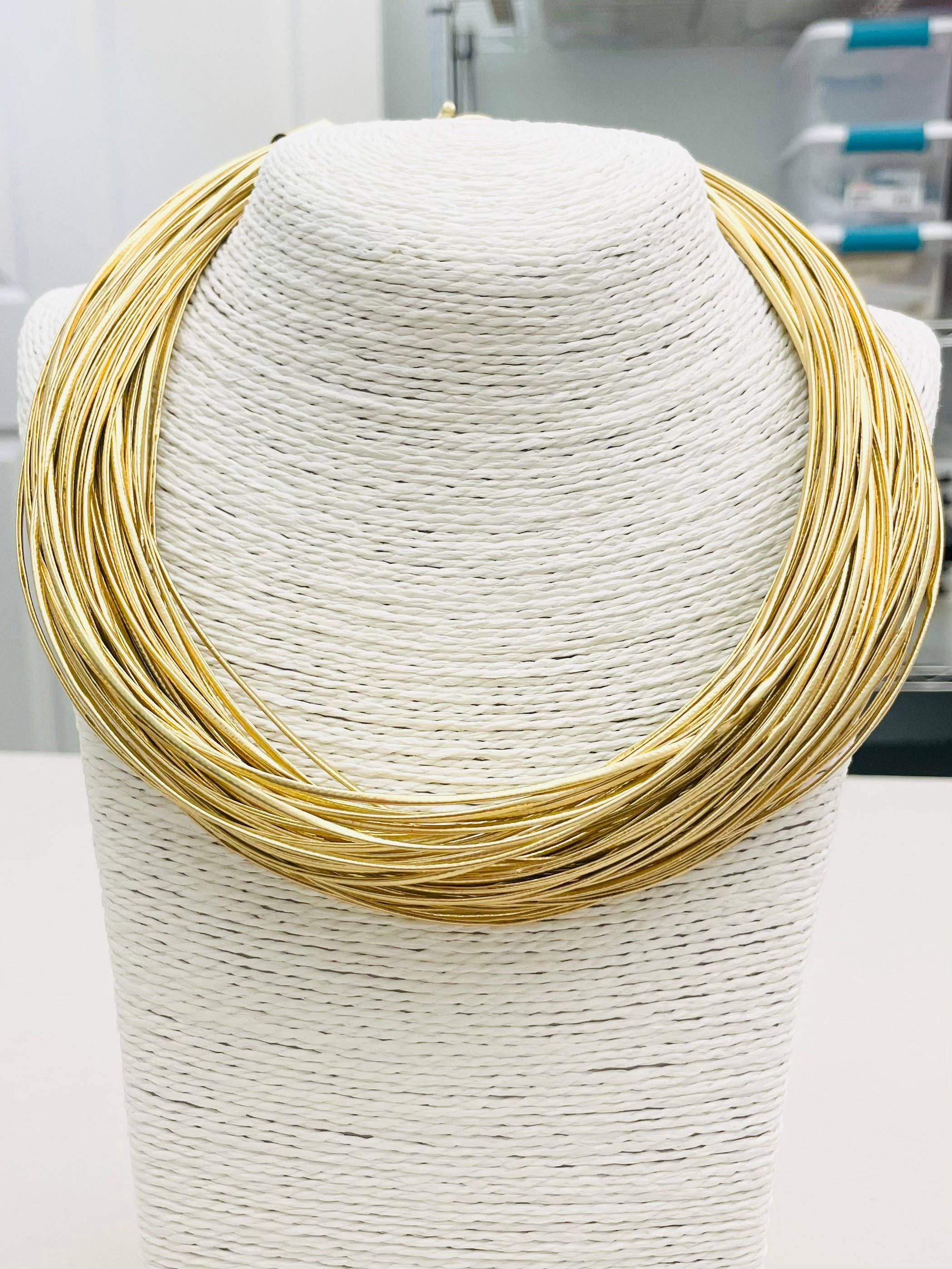 CHIC - Leatherette  Strand (gold) NK610