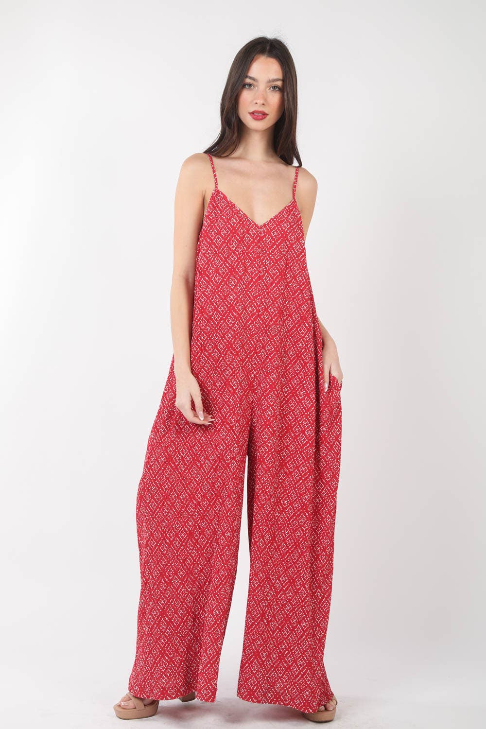 NP70209-Sleeveless Pleated Wide Leg Jumpsuit w/ Pockets