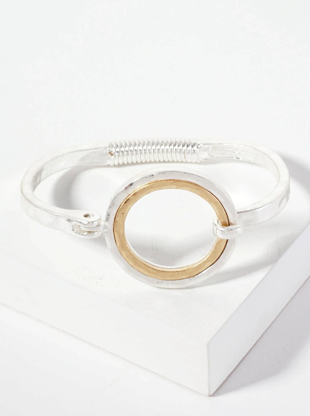 Hammered Dual-Tone Circle Hook Hinge Bracelet