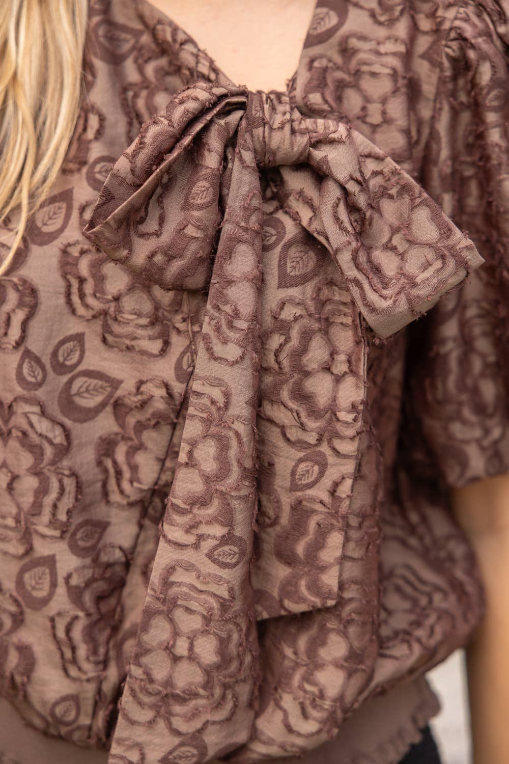 36917 Large Front Bow Detail Burn Out Floral Top