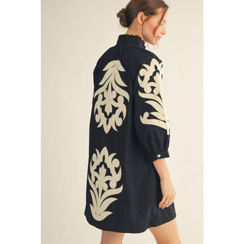 NEW floral applique shift dress
