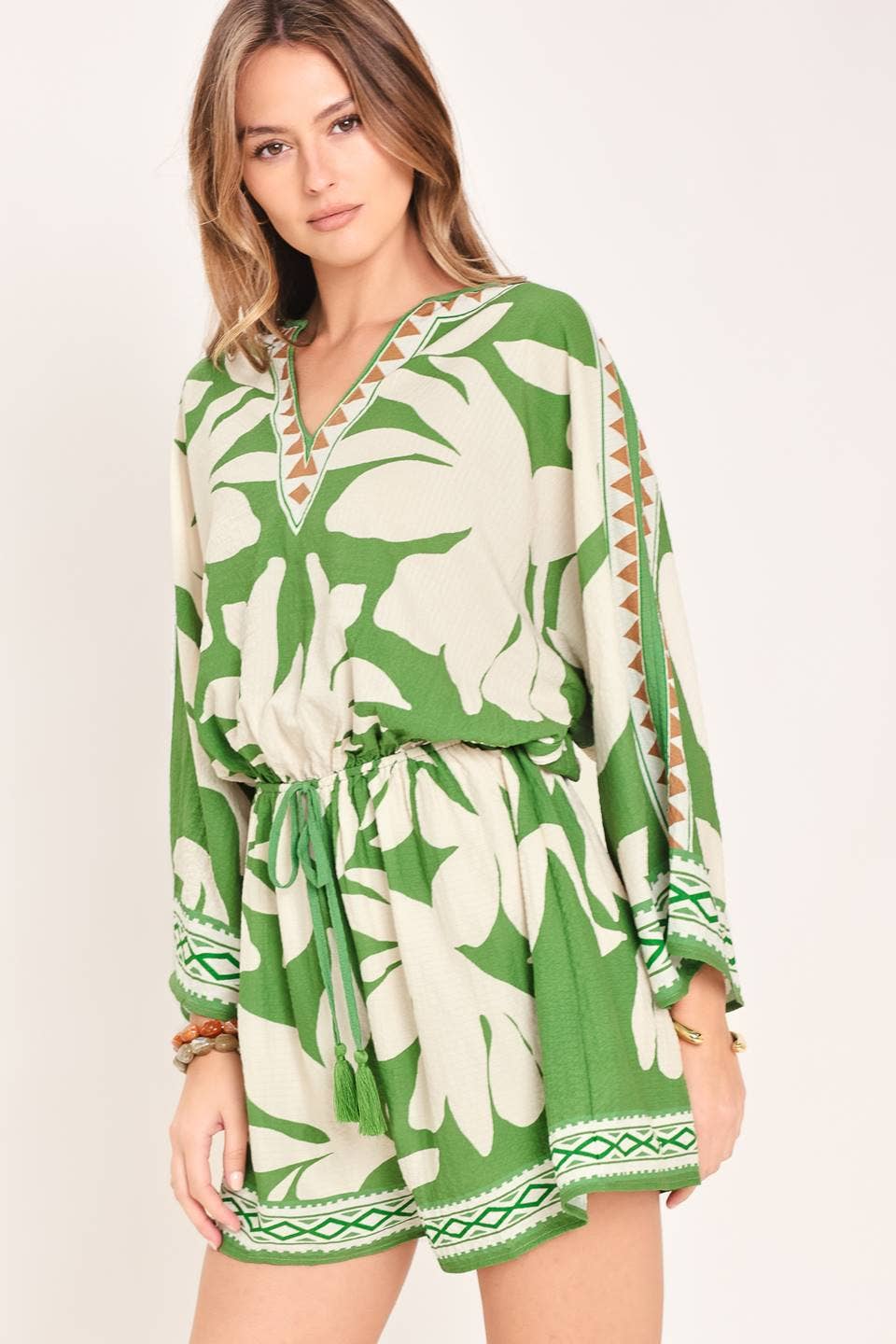 A printed texture woven romper - IP9240