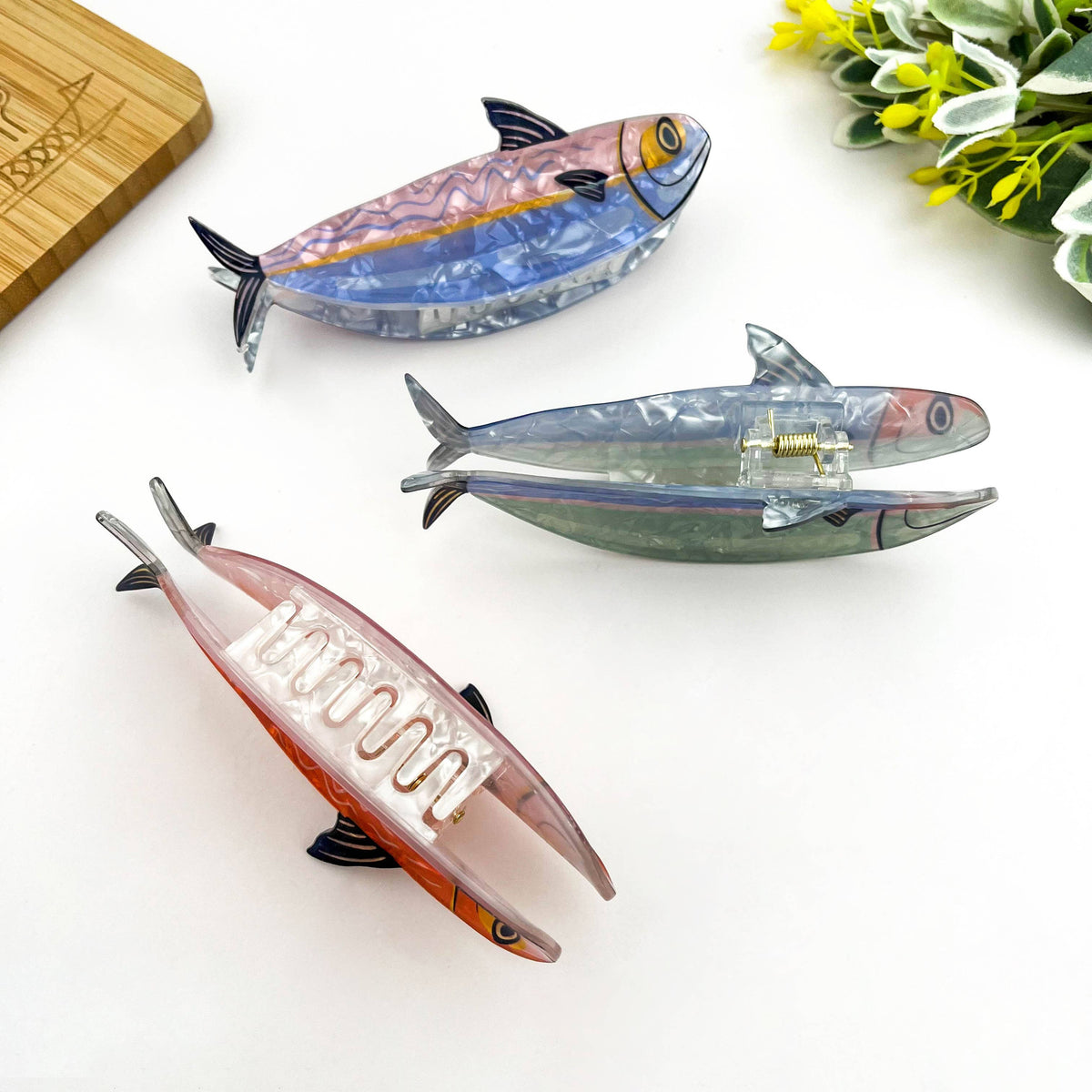 Multicolor Striped Sardine Hair Claw Clip