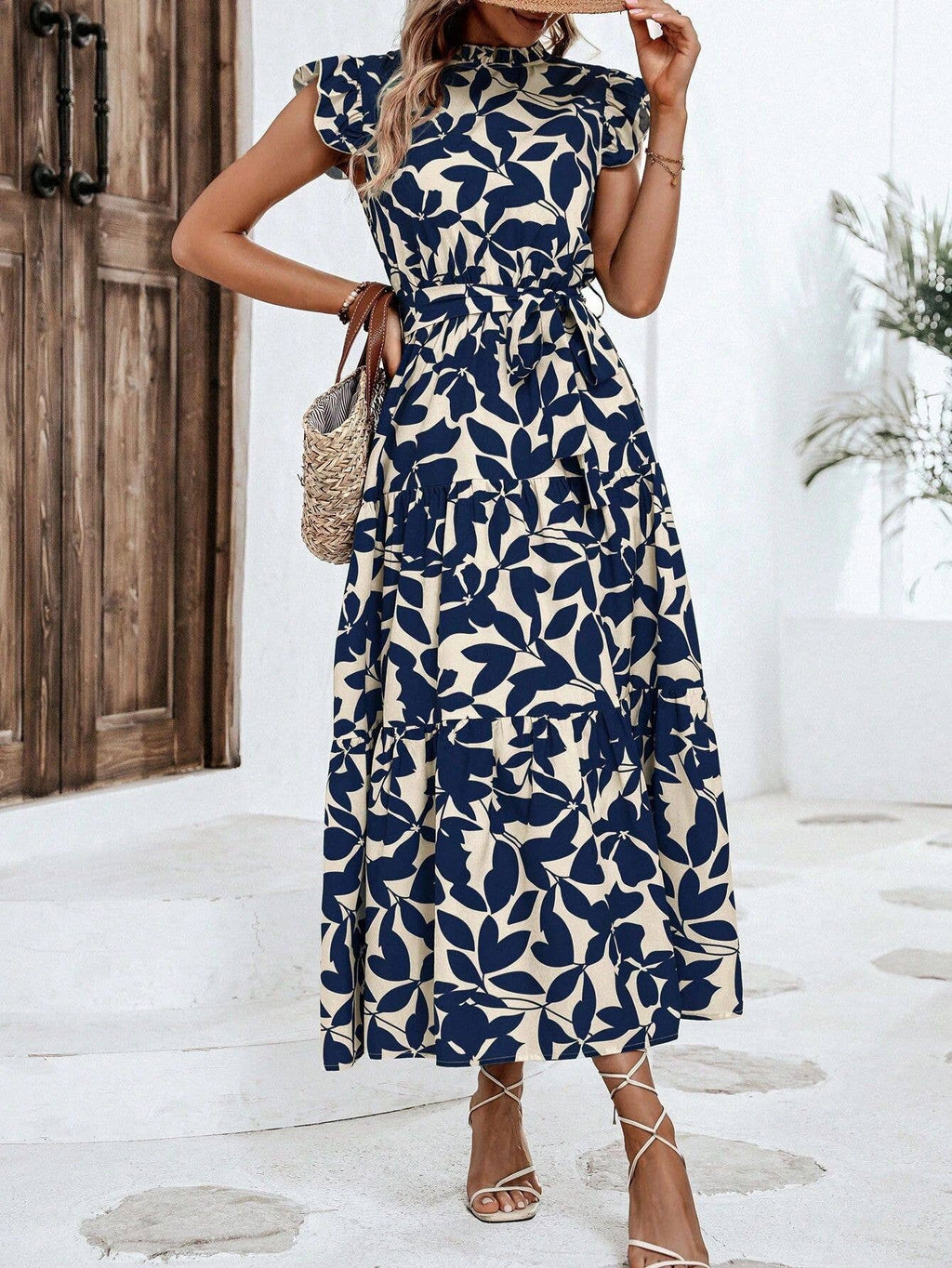 Fashion wooden ears fly-sleeve lace-up long dress