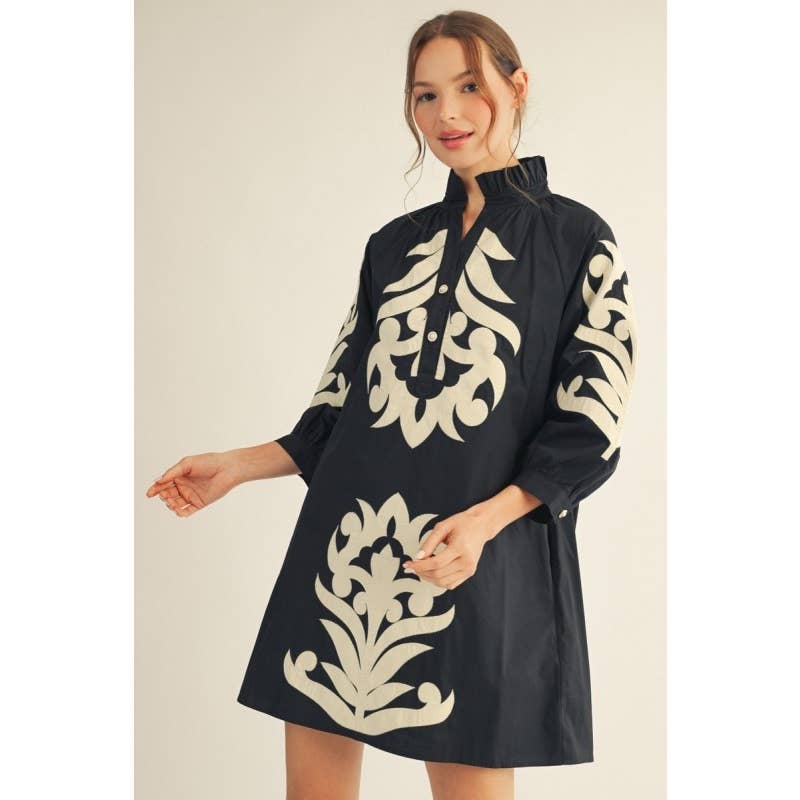 NEW floral applique shift dress