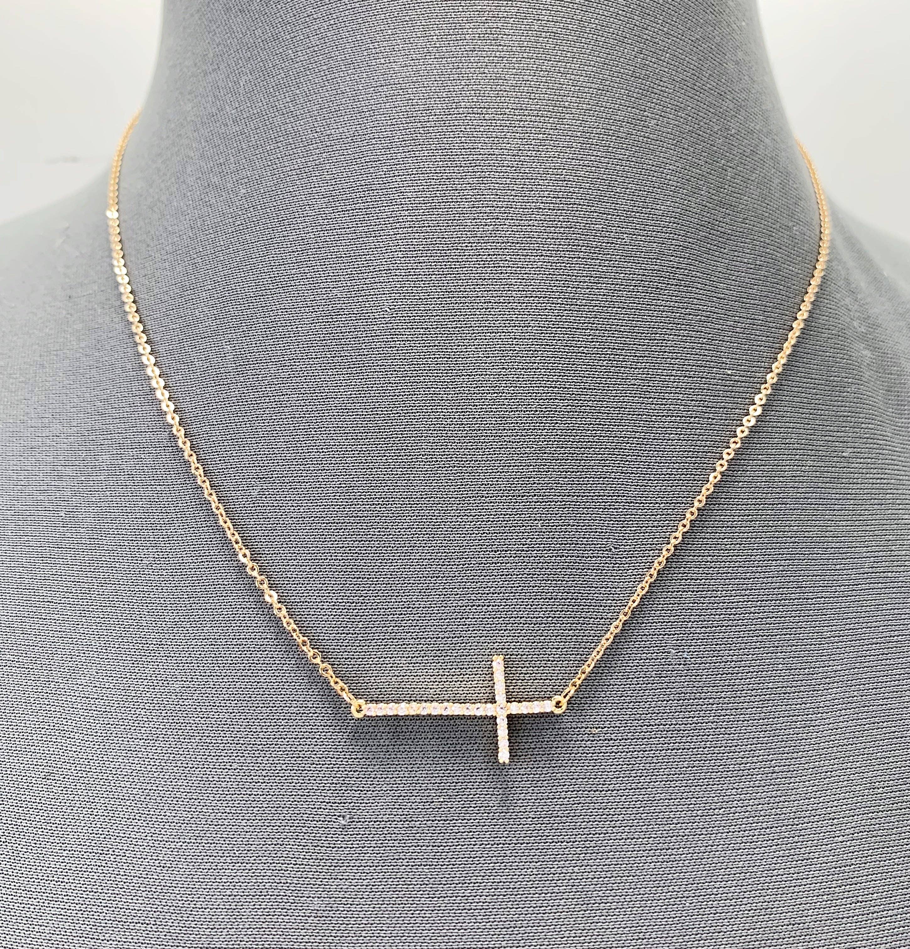 N0045 17777 Pendant Dainty Necklaces