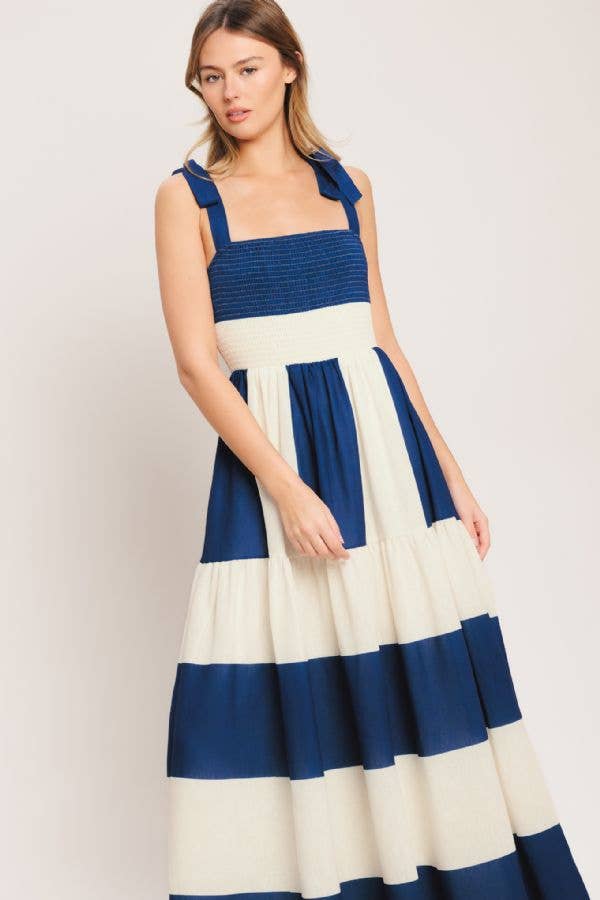 A printed woven maxi dress - ID23264