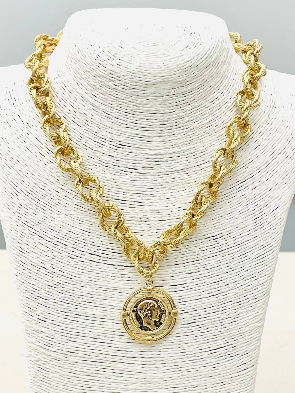 VINTAGE - Twisted Link Coin Necklace (matte gold) NK510
