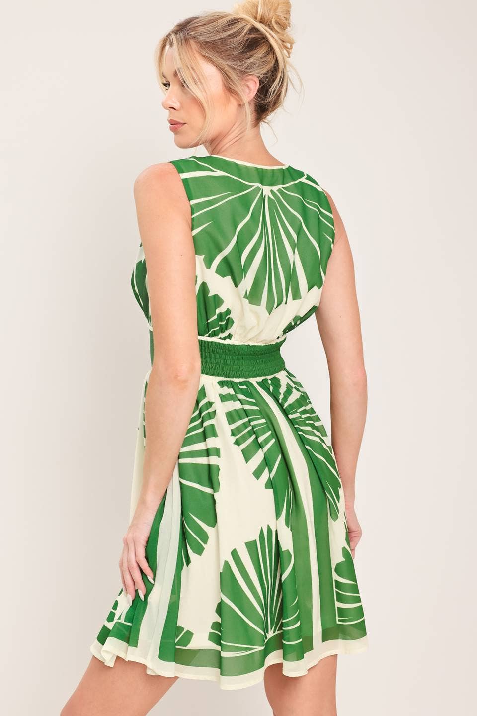 A printed woven mini dress - ID23831