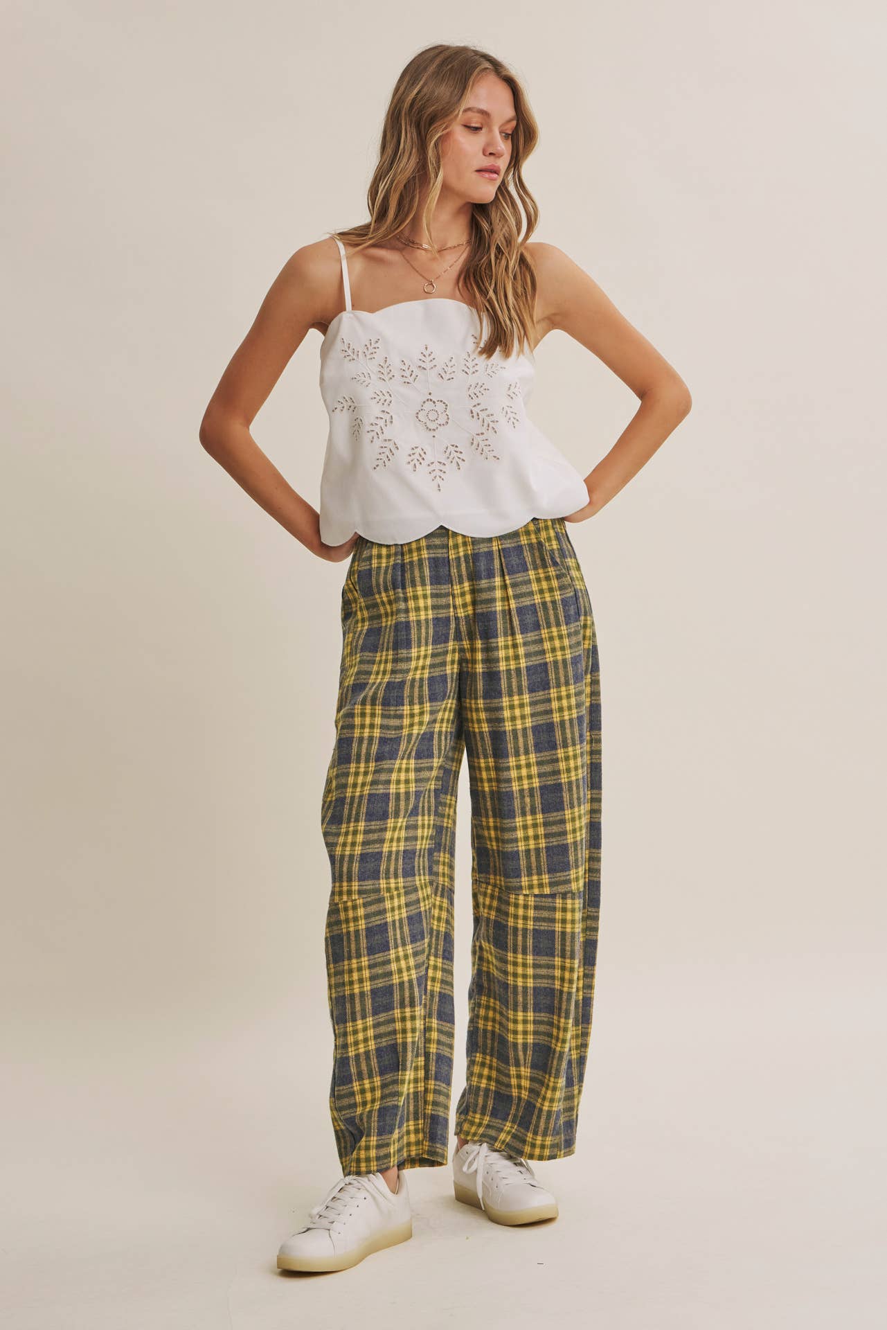BESTSELLER CUT-OUT EMBROIDERY CAMI TOP WITH SCALLOP HEM