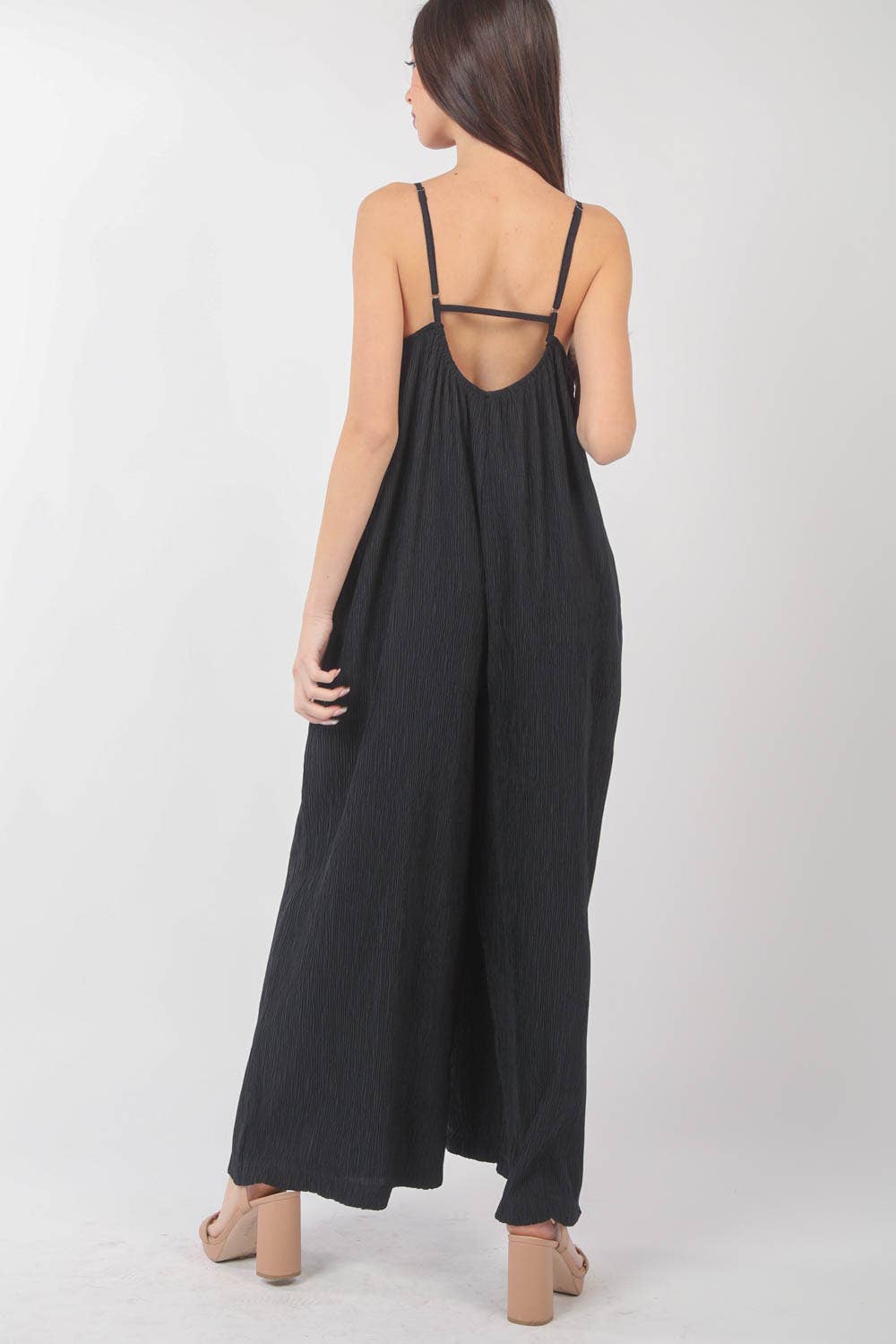 NP70209-Sleeveless Pleated Wide Leg Jumpsuit w/ Pockets