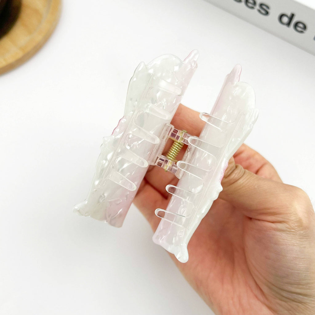 Elegant White Cat Hair Claw Clip