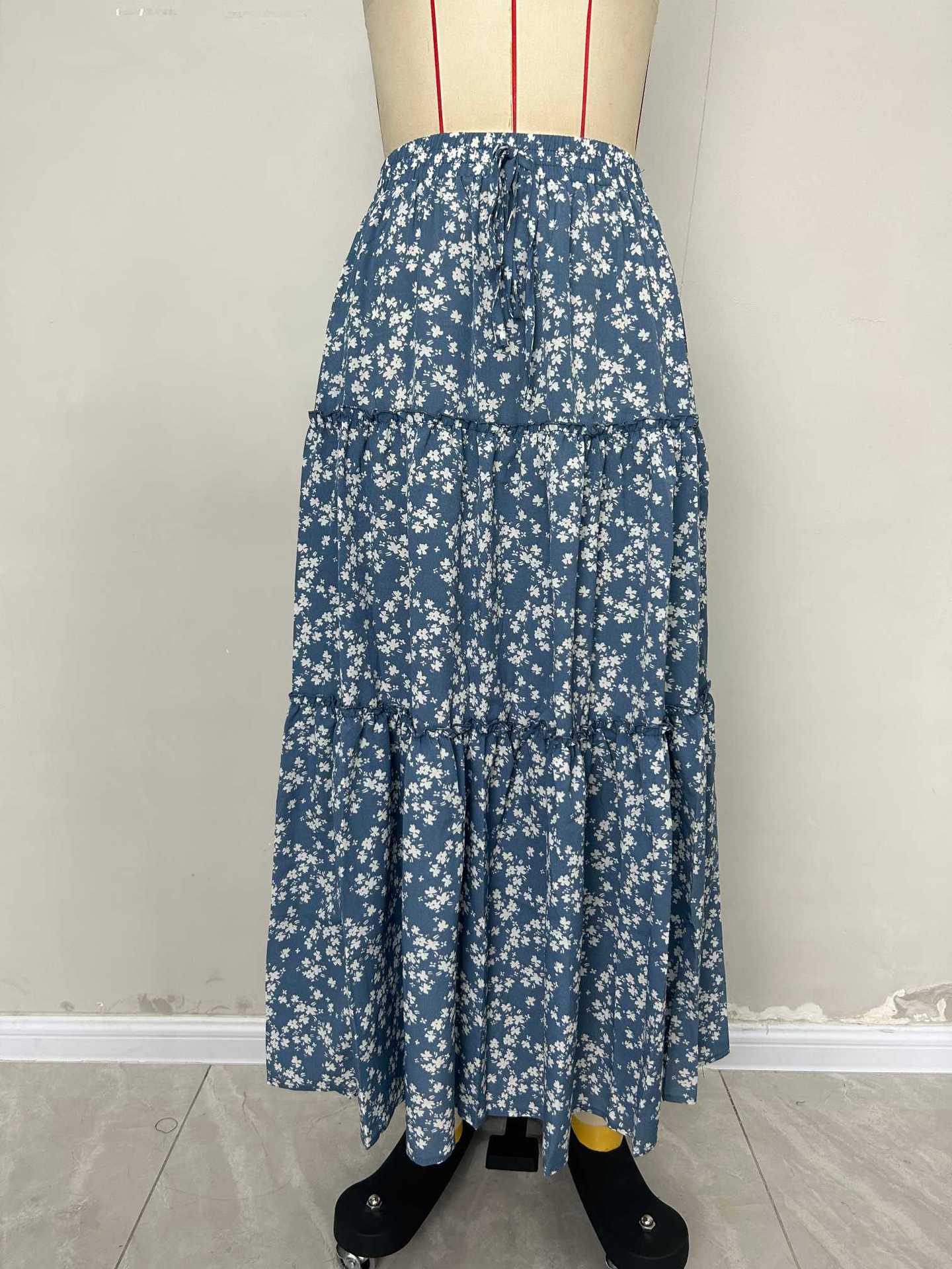 Small floral belt three-layer splicing long skirt