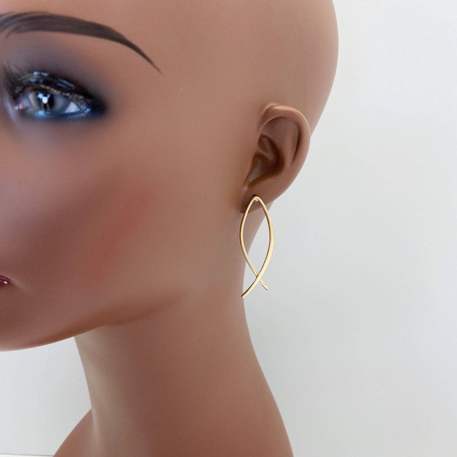 E1093 HE2480 Christian Fish Sign Drop Earrings