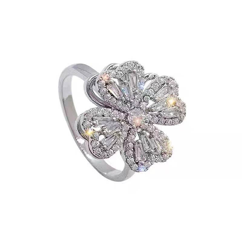 Four Leaf Clover Anxiety Fidget Spinner Ring in Solid Copper